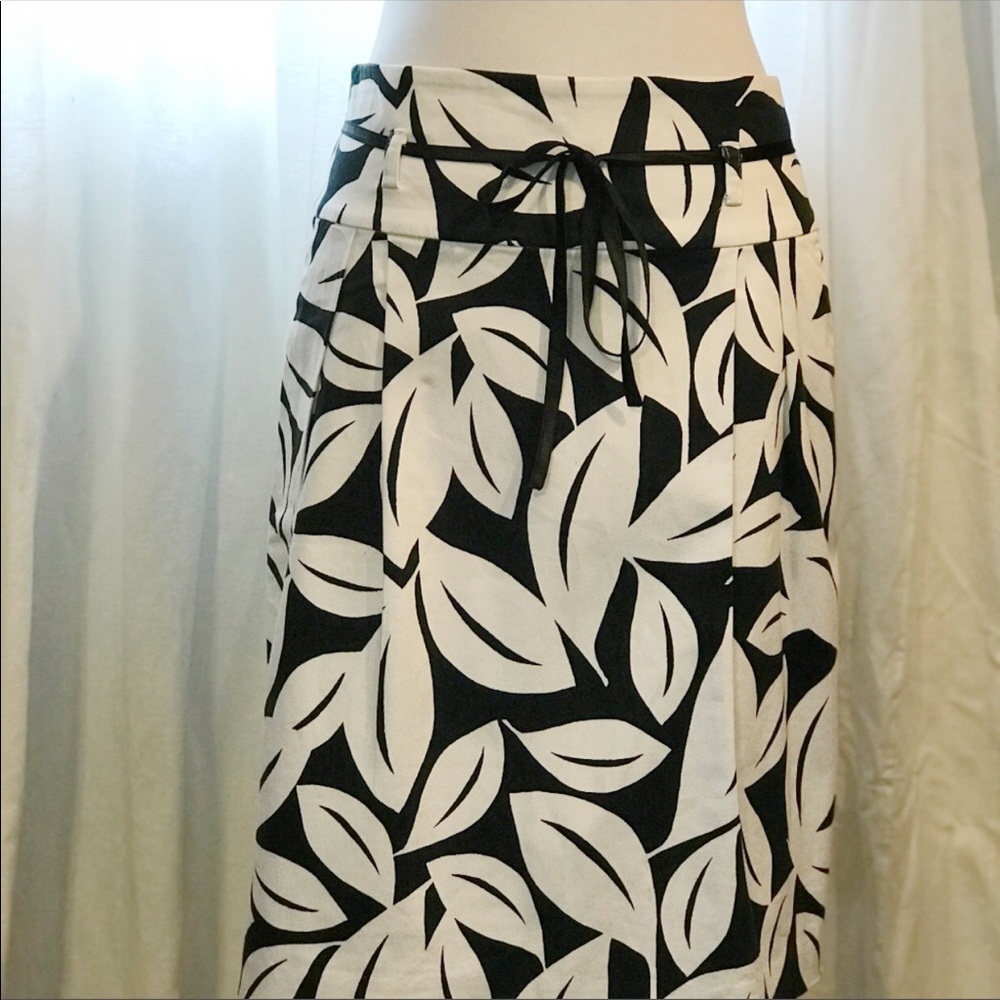 New York & Co. Skirt